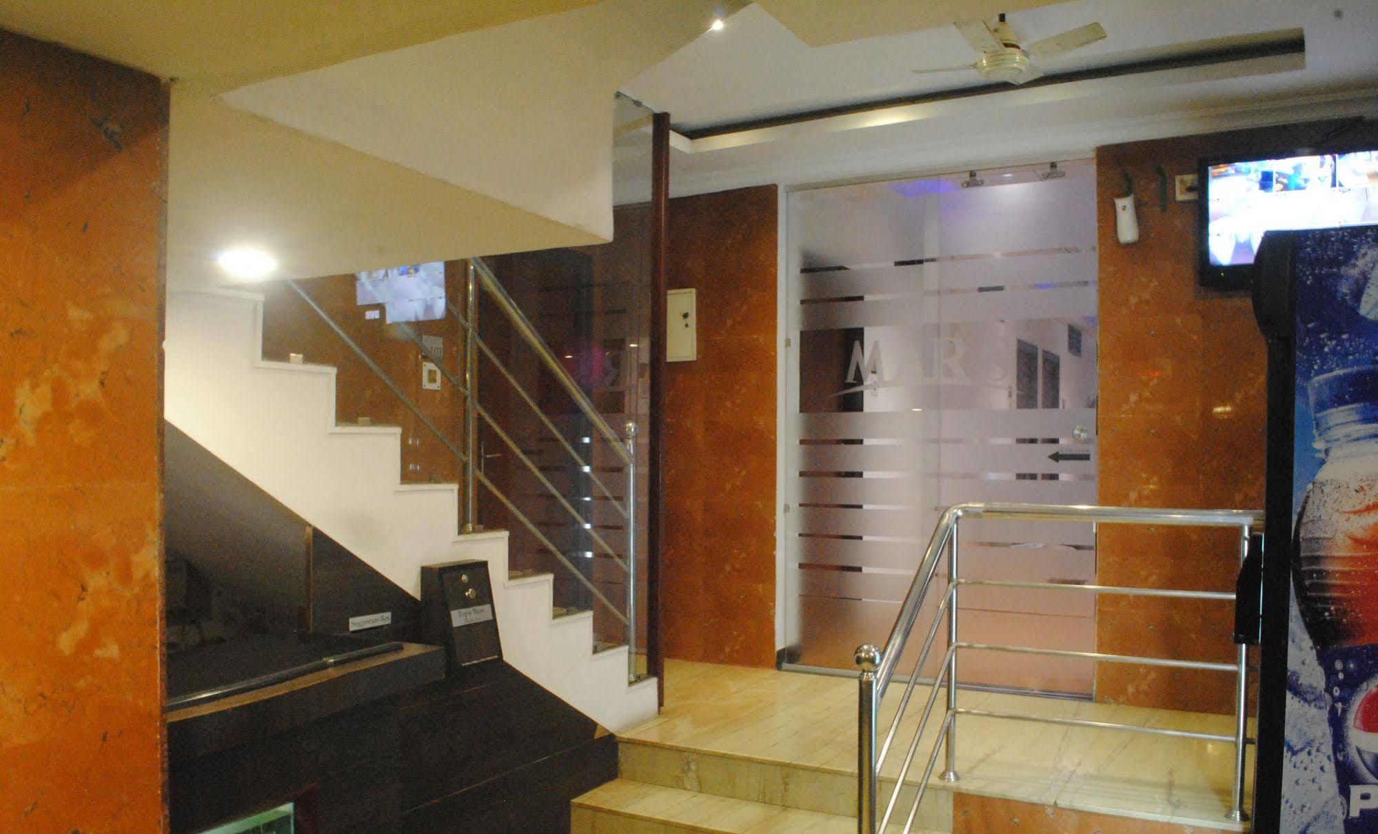 צ'נאי Deluxe Hotel מראה חיצוני תמונה