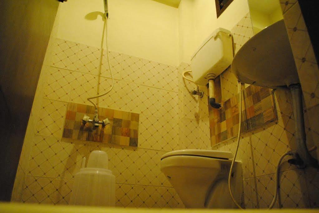 צ'נאי Deluxe Hotel מראה חיצוני תמונה